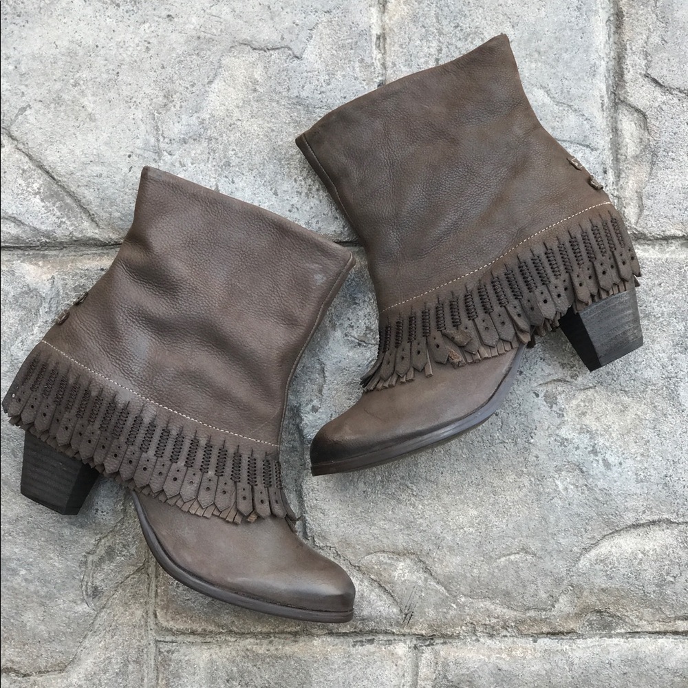 Tazas Brown Boho Fringe Mid Calf Leather Booties - Picture 5 of 7