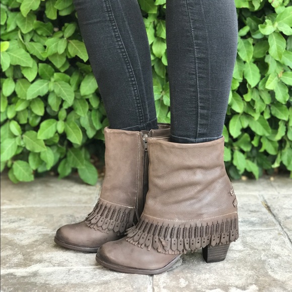 Tazas Brown Boho Fringe Mid Calf Leather Booties - Picture 3 of 7