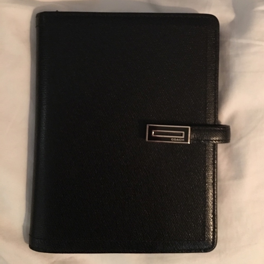 Authentic Coach Photo Album (4" x 6" pictures)