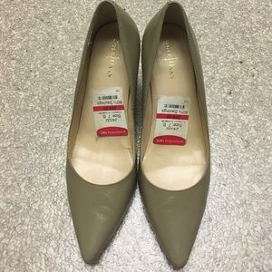Cole Haan Pumps