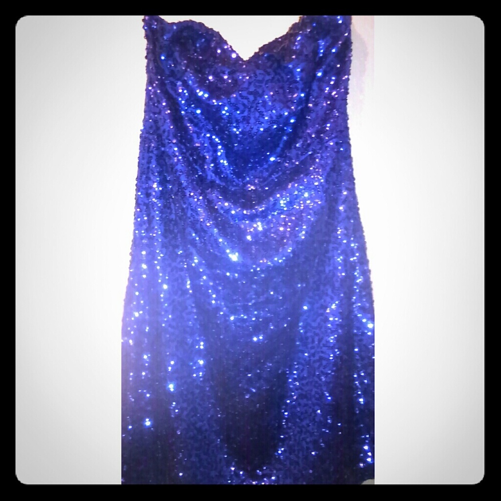 Squence evening dress