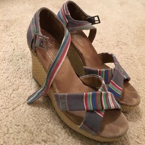 Toms Wedges
