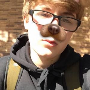 Meet your Posher, Dylon