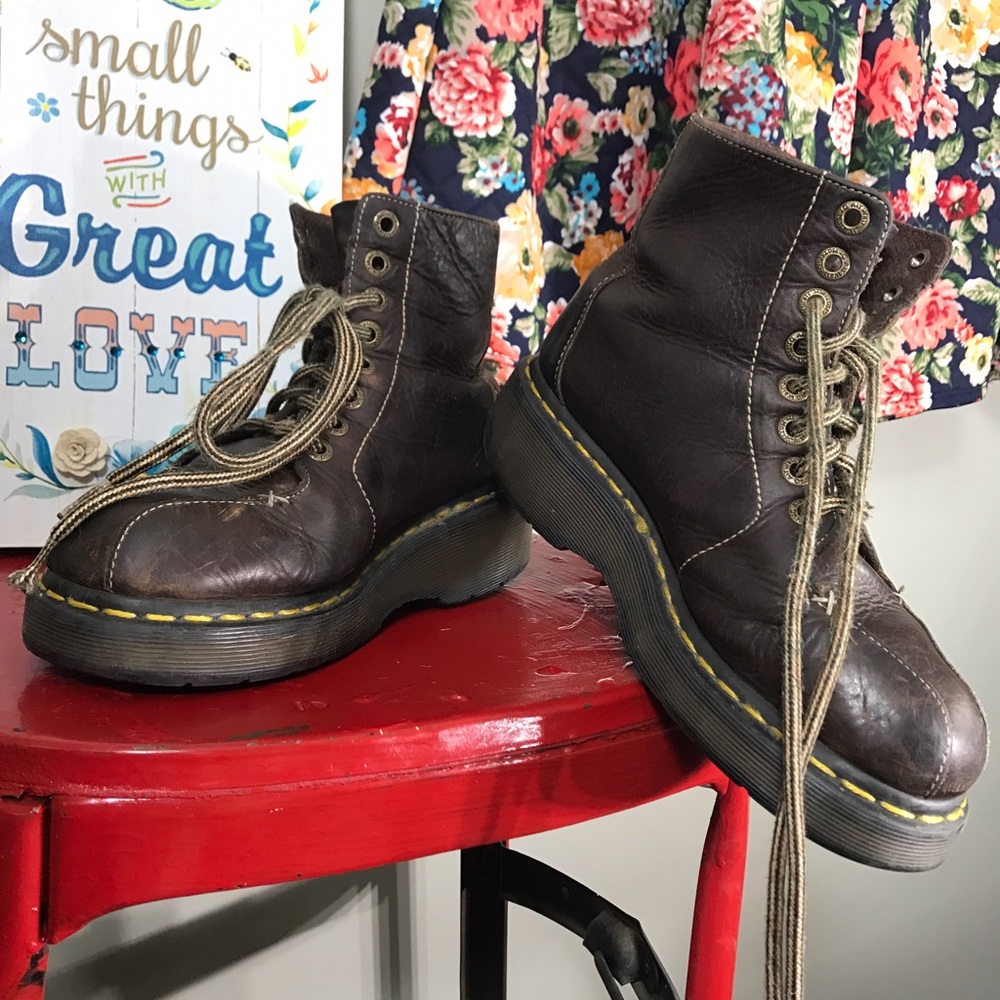 Brown dr Martens ⭐️Vintage✌
