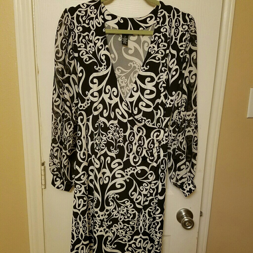 Alfani black and white scroll dress