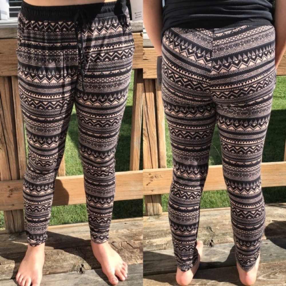 Black/Tan Aztec Joggers! NEW! - Picture 3 of 5