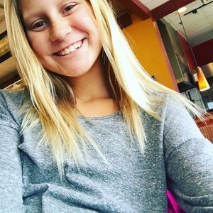 Meet your Posher, Ava