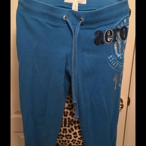 Aeropostale Fleece Capri Pants