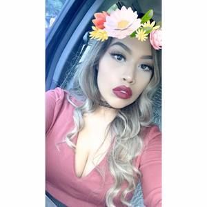 Meet your Posher, Stacy