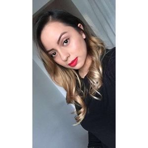 Meet your Posher, Marcela