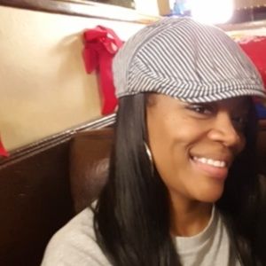 Meet your Posher, Anissa