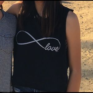 BRANDY MELVILLE INFINITY LOVE MUSCLE TEE