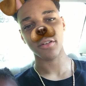 Meet your Posher, Carlos