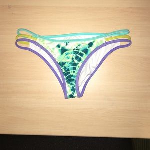 XS Victoria's Secret swim bottoms