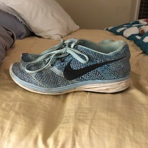 nike flyknit lunar 3 tennis shoes