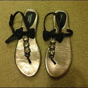 Vera Wang black and silver sandals