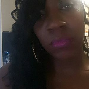 Meet your Posher, Lakoya