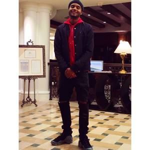 Meet your Posher, Cue