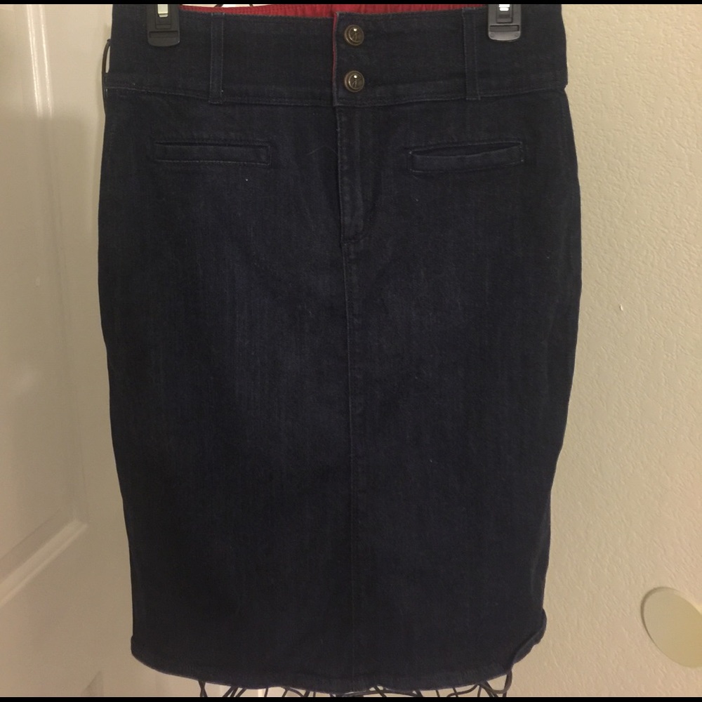Denim skirt