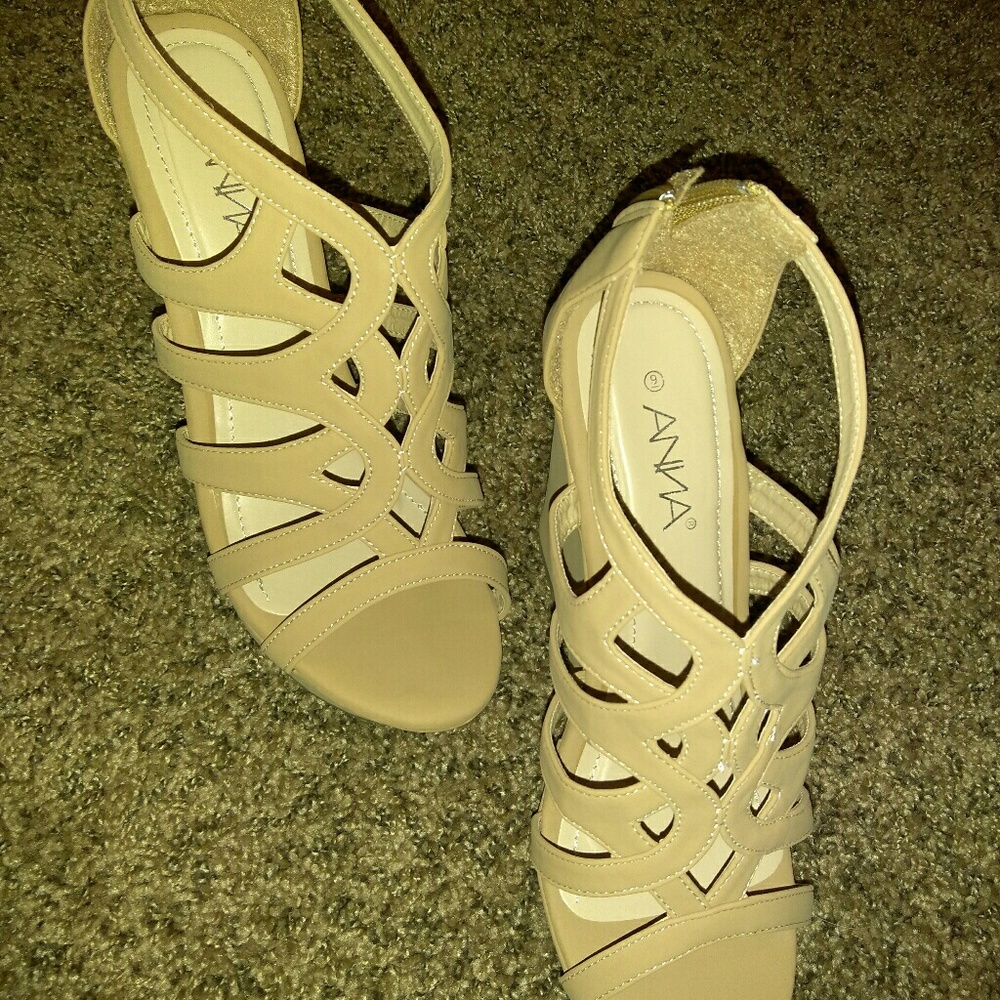 Wedges - Picture 3 of 3