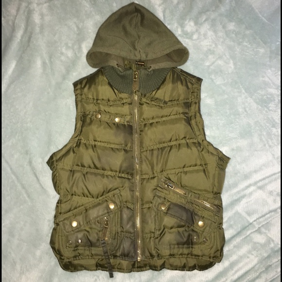 No Boundaries Jackets & Blazers - Down Feather Green Hooded Vest Quilted Puffer