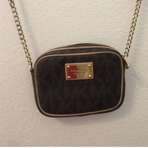 MK jet set small cross body