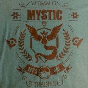 NWOT Pokémon GO Team Mystic Articuno Trainer shirt