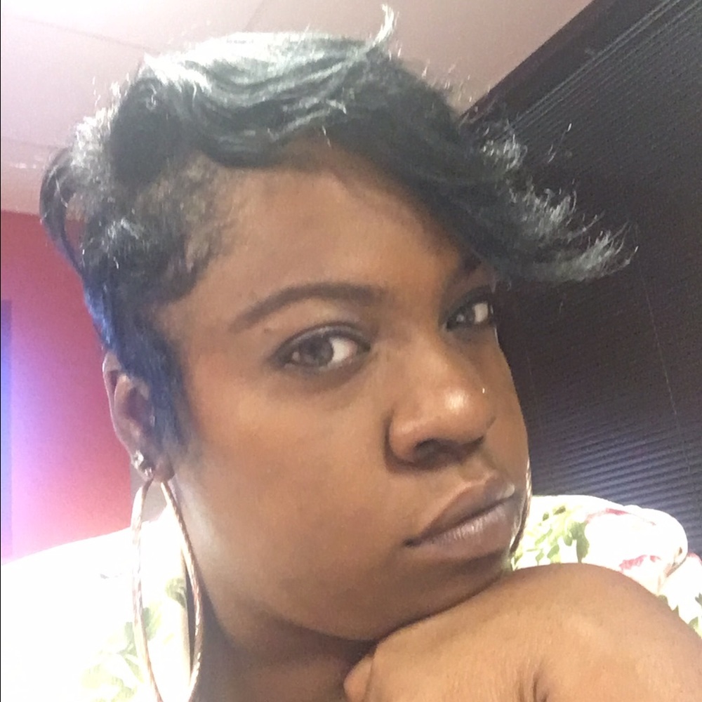 Meet your Posher, Cartiere