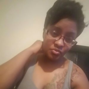Meet your Posher, Tinesha