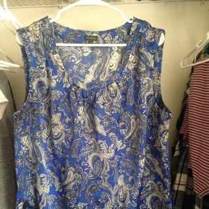 Blue/black/white tank or shell