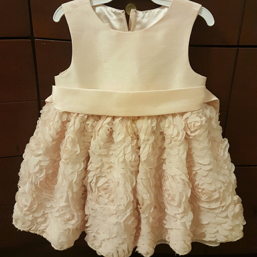 Pink sleeveless dress