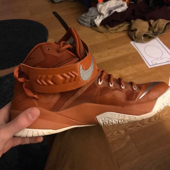 Lebrons - Picture 4 of 4