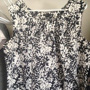 Black and white Talbots xl tank/shell