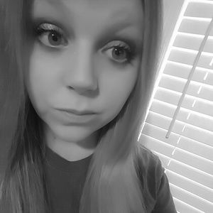 Meet your Posher, Michele