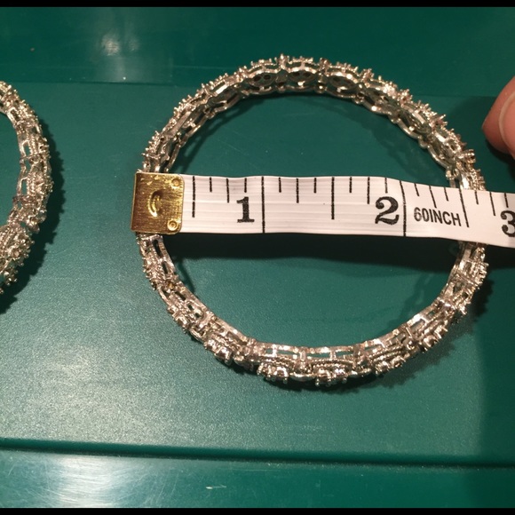 Silver bangles - Picture 3 of 3