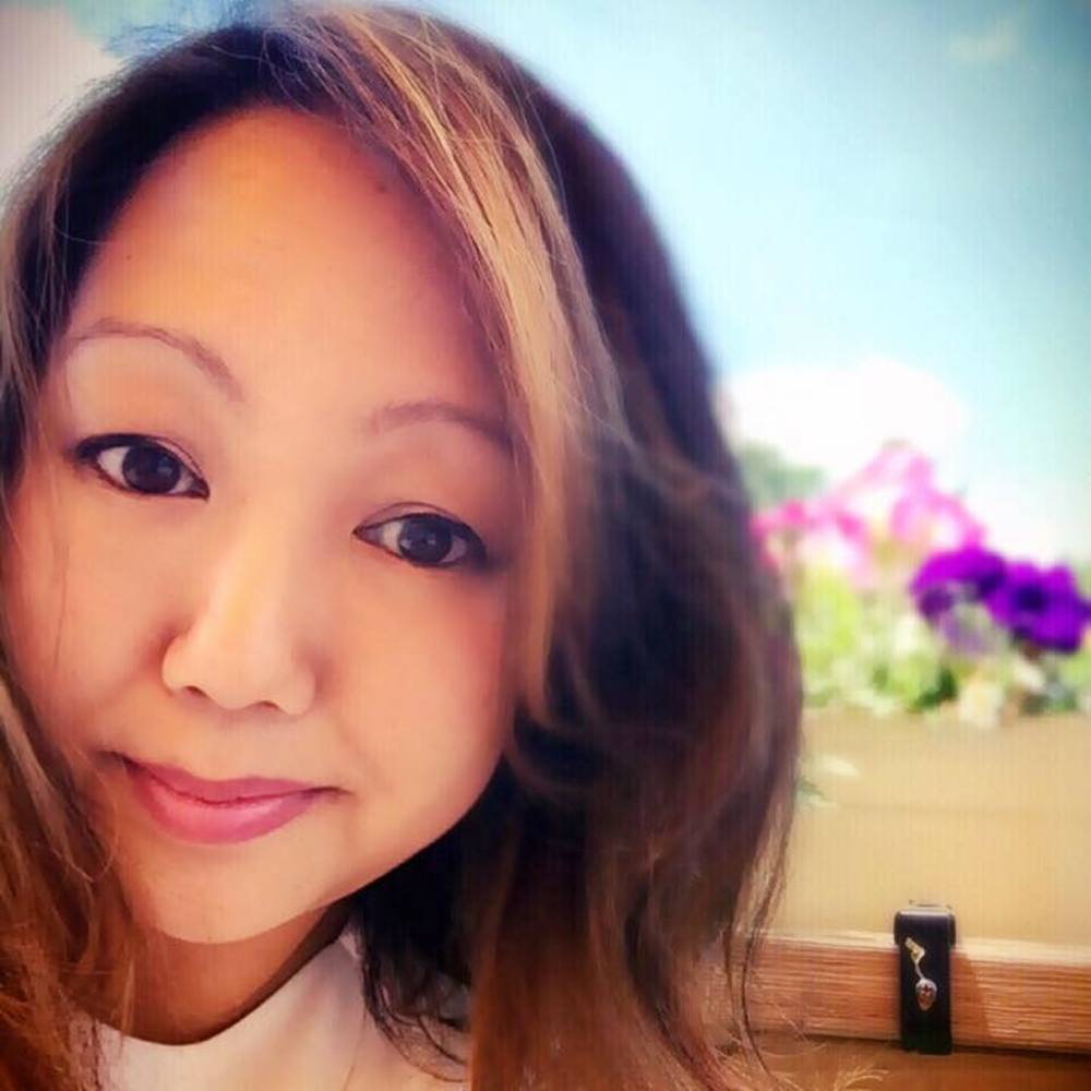 Meet your Posher, Tia