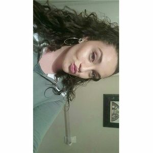 Meet your Posher, Landry