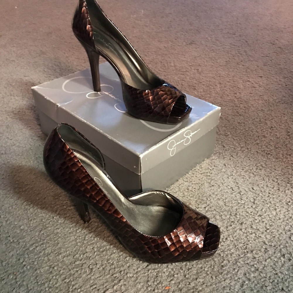 Brown peep toe heel