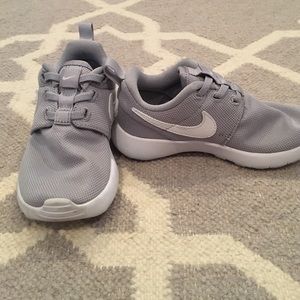 Nike Toddler Boys US9 Shoes-Worn ONCE