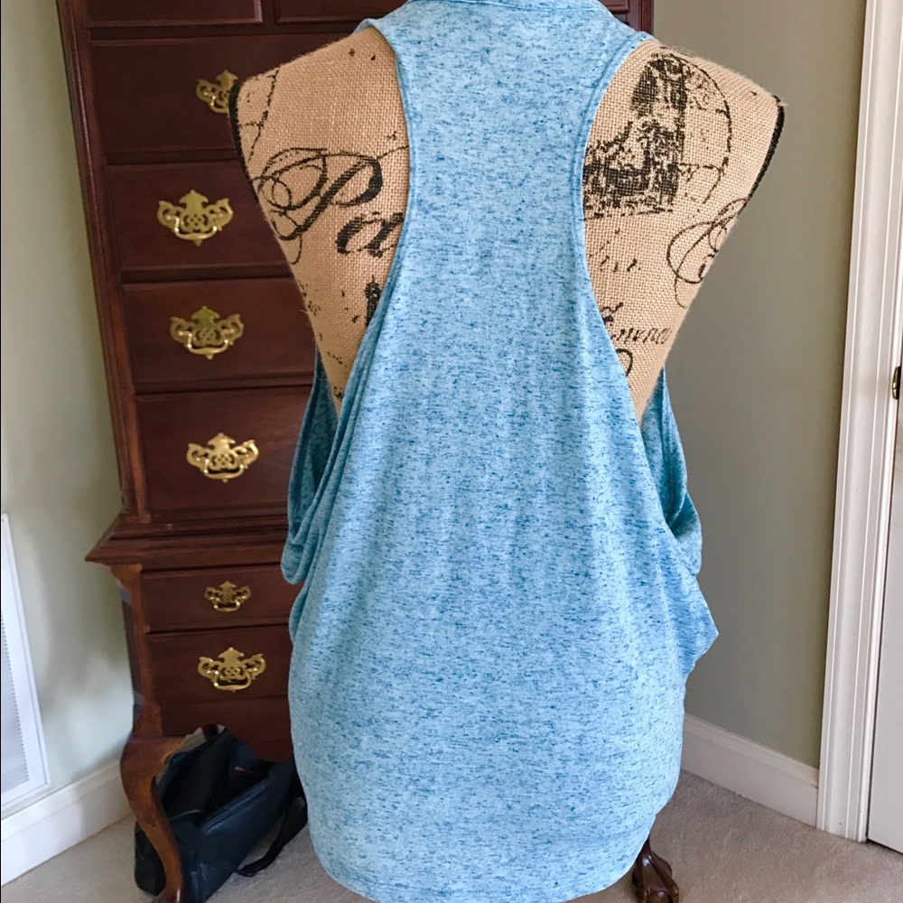 Top - Picture 4 of 4