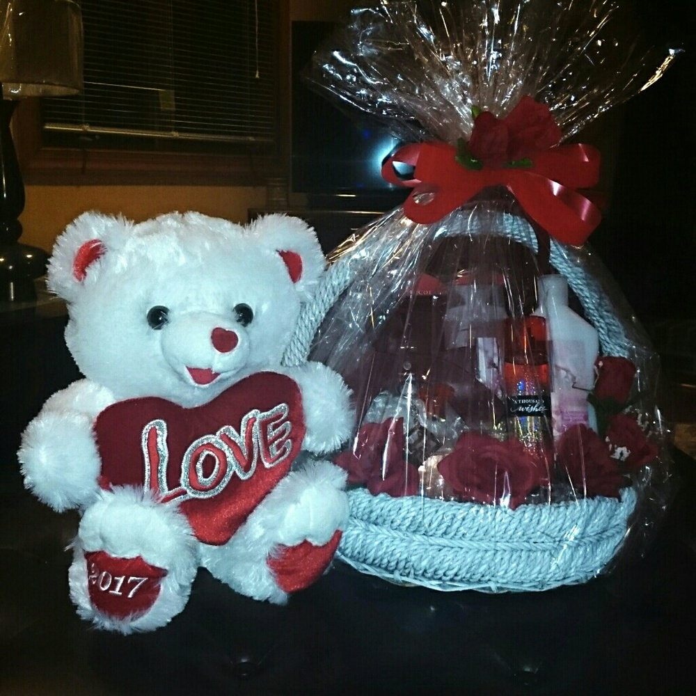 Meet your Posher, Jamilla