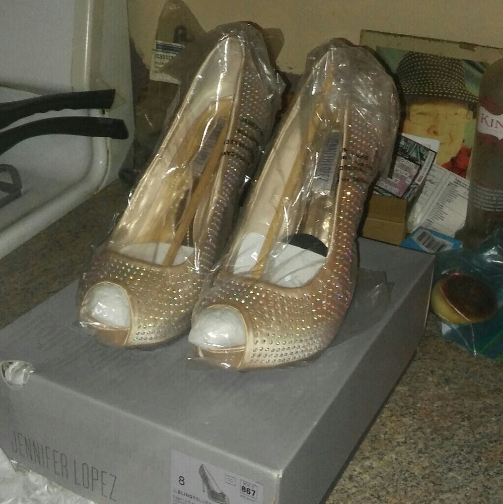 Super sexy J Lo high heels