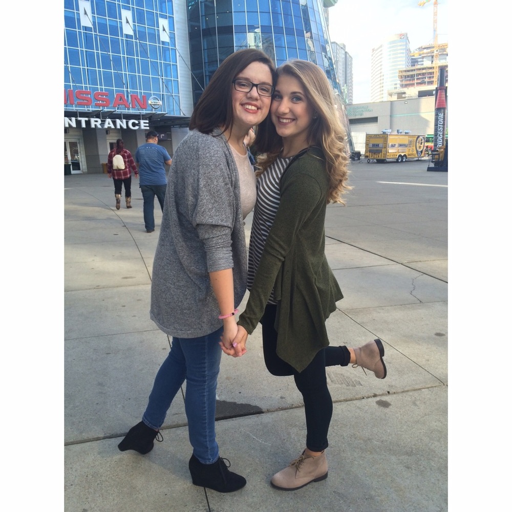 Meet your Posher, Makayla