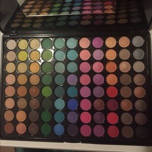 Eyeshadow Palette