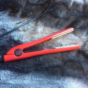 Cherry red ultra chi flat iron