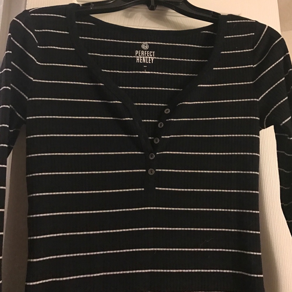 Perfect Henley - Picture 2 of 3