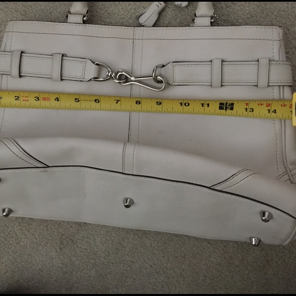 PRICE DROP!! MUST SELL!!  Authentic Coach purse - Picture 7 of 8