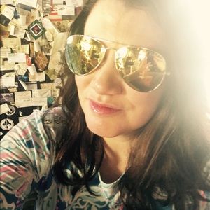 Meet your Posher, Gina