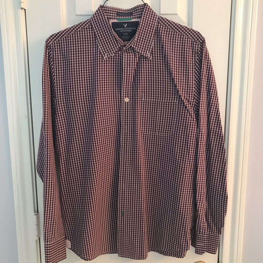 American Eagle men's long sleeve button down shirt