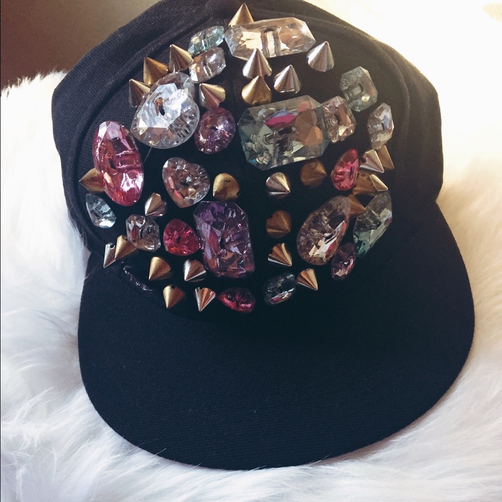 Jeweled Hat ♦️SOLD♦️